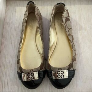 Coach London signature ballet flat size 6